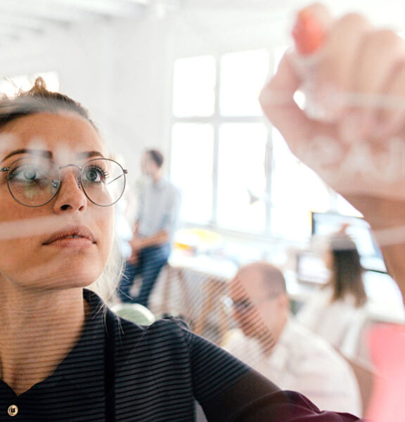 Making plans on transparent wipe board